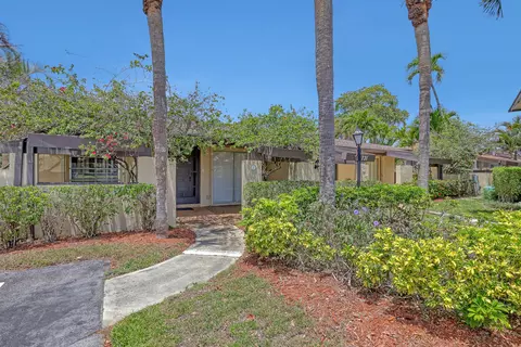 13731 Via Aurora #A, Delray Beach, FL 33484