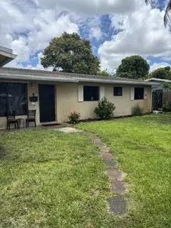 1370 NW 54th Ter, Lauderhill, FL 33313