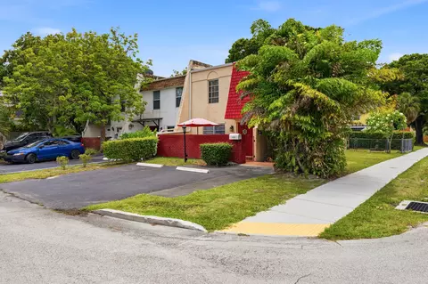 7599 NW 74th Ave, Tamarac, FL 33321