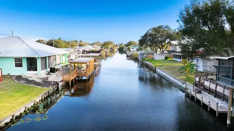 View/Area - 1020 4th St, Okeechobee, FL 34974 photo 2 of 4
