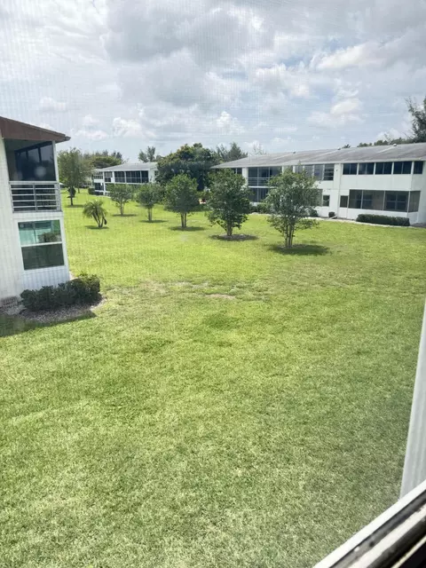 179 Windsor H, West Palm Beach, FL 33417