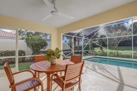 129 Euphrates Cir, Palm Beach Gardens, FL 33410