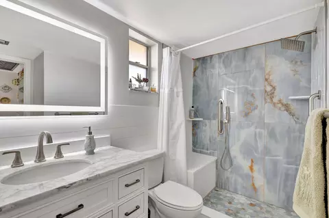 2812 Garden Dr #308, FL 33461