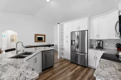701 SE Dolphin Dr, Stuart, FL 34996 photo 13