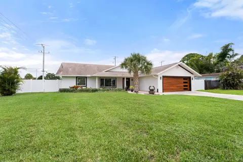701 SE Dolphin Dr, Stuart, FL 34996 photo 48