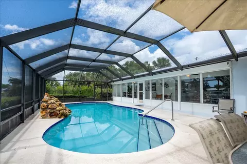 2066 SE 5th Ct SE, Vero Beach, FL 32962