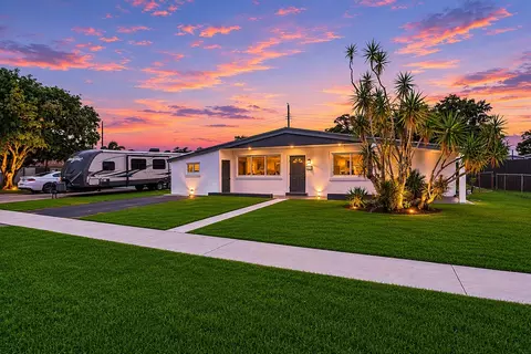 620 N 66th Ave, Hollywood, FL 33024