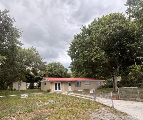 334 Johnston St, Fort Pierce, FL 34982