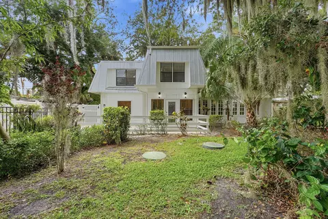 576 SW Rustic Cir, Stuart, FL 34997
