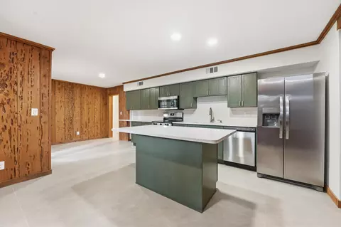Kitchen - 576 SW Rustic Cir, Stuart, FL 34997 photo 2 of 3