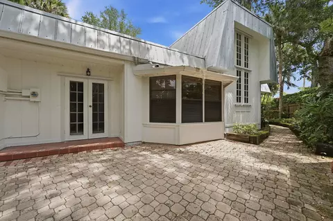 Exterior - 576 SW Rustic Cir, Stuart, FL 34997 photo 5 of 14