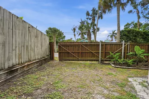 Exterior - 576 SW Rustic Cir, Stuart, FL 34997 photo 12 of 14