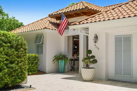 906 Jasmine Ln, Vero Beach, FL 32963