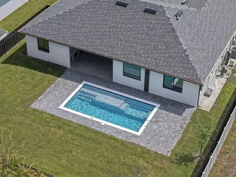 2015 NW 21st St, Cape Coral, FL 33993