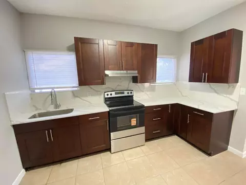 603 N Dixie Hwy #1, FL 33460