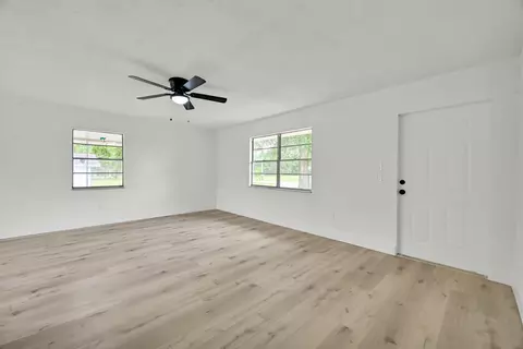 Living - 833 NW 34th St, Okeechobee, FL 34972 photo 4 of 4