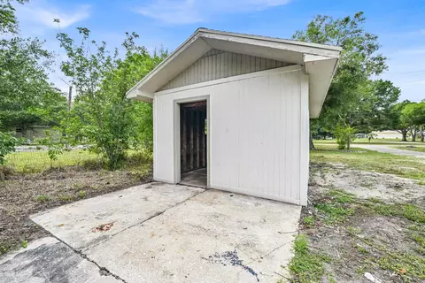 Exterior - 833 NW 34th St, Okeechobee, FL 34972 photo 11 of 11