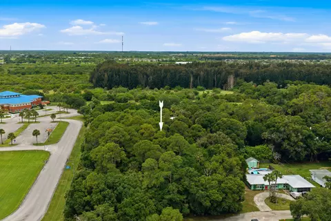 1815 Flora Ln, Vero Beach, FL 32966
