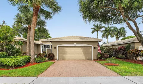 10760 Royal Caribbean Cir, Boynton Beach, FL 33437