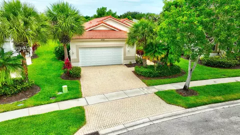 2752 Clipper Cir, West Palm Beach, FL 33411