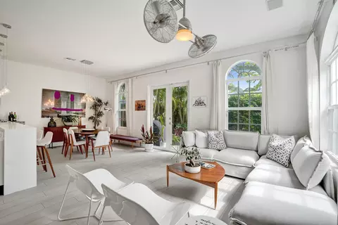2636 NE 9th Ave #6, Wilton Manors, FL 33334