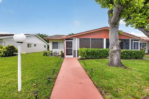 14232 Campanelli Dr, Delray Beach, FL 33484