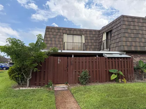 1670 Forest Lakes Cir #C, West Palm Beach, FL 33406