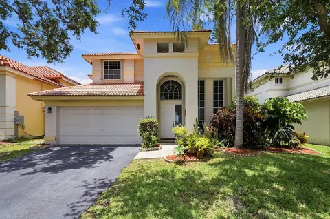 6851 NW 27th St, Margate, FL 33063