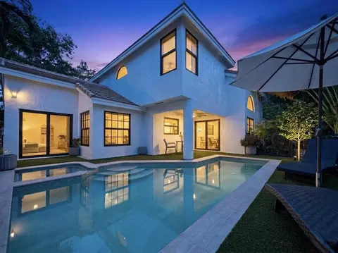 240 Sherwood Forest Dr, Delray Beach, FL 33445