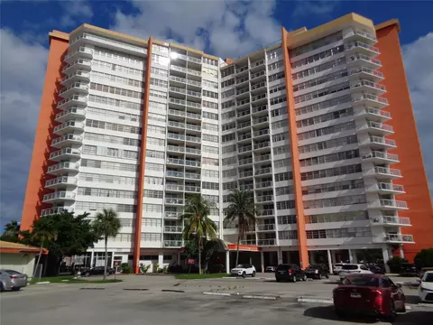 1301 NE Miami Gardens Dr #605W, Miami, FL 33179