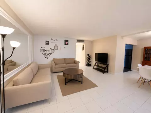 5203 NE 24th Ter #B108, Fort Lauderdale, FL 33308