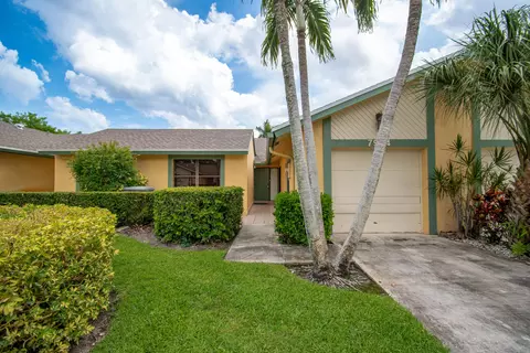7964 Little Ln, Boca Raton, FL 33433