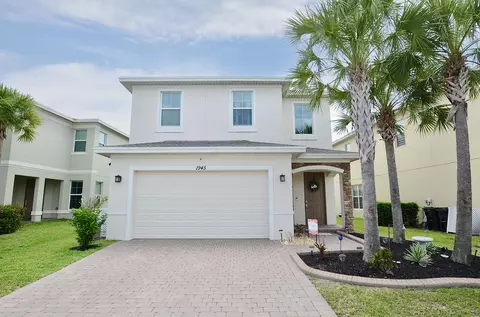 1945 NW Cataluna Cir, Port Saint Lucie, FL 34986