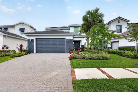 329 SE Fascino Cir, Port Saint Lucie, FL 34984