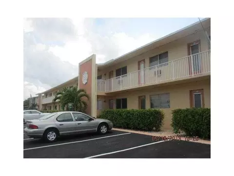 301 E Mcnab Rd E #106, Pompano Beach, FL 33060