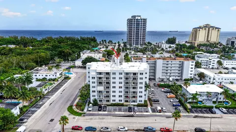 720 Orton Ave #704, Fort Lauderdale, FL 33304