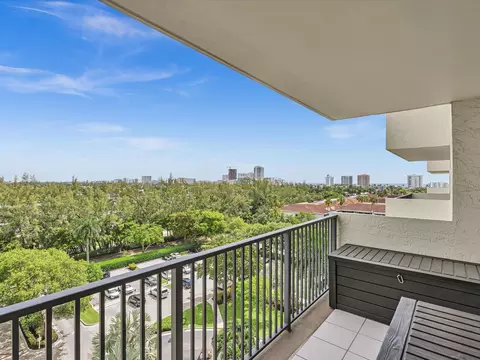 3200 Port Royale Dr N #910, Fort Lauderdale, FL 33308