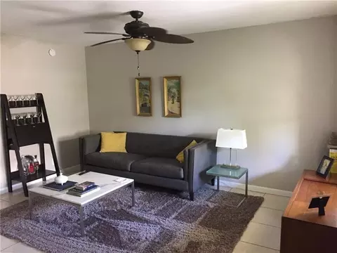 2741 NE 8th Ave #14, Wilton Manors, FL 33334