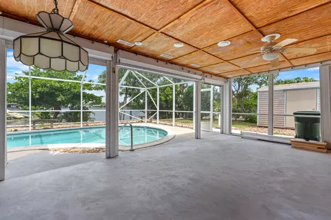6761 NW 32nd Ave, Fort Lauderdale, FL 33309