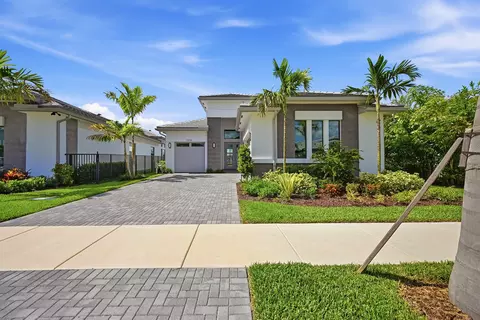 13128 Feathering Way, Palm Beach Gardens, FL 33412