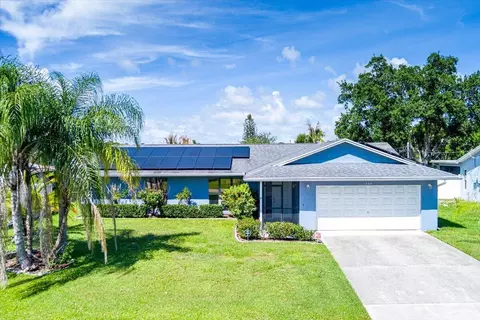 465 SE Asbury Ln, Port Saint Lucie, FL 34983