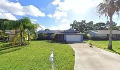465 SE Asbury Ln, Port Saint Lucie, FL 34983