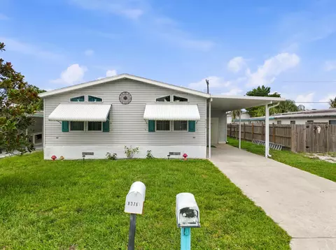 8355 SE Wren Ave, Hobe Sound, FL 33455