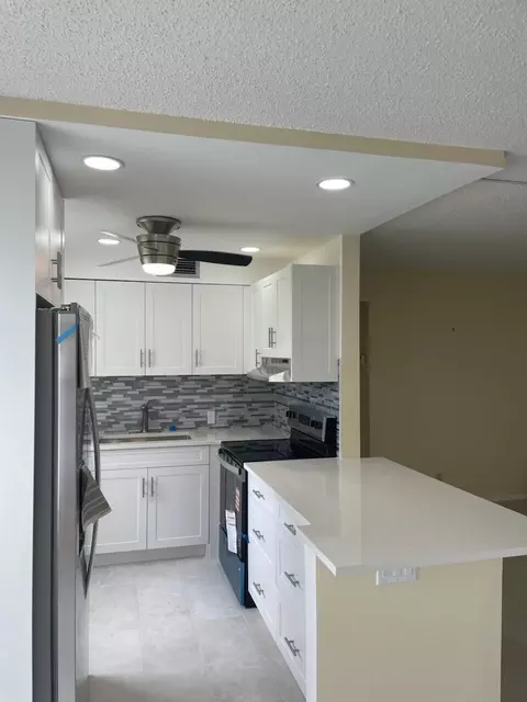 67 Fanshaw B #670, Boca Raton, FL 33434