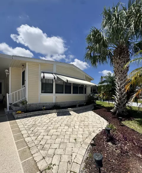 14041 Zorzal Ave, Fort Pierce, FL 34951