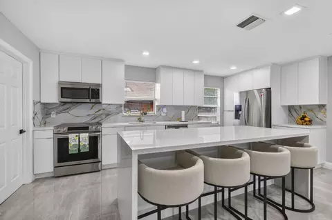 800 NW 6th Ave, Pompano Beach, FL 33060