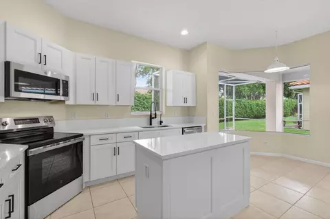 6594 Jog Palm Dr, Boynton Beach, FL 33437