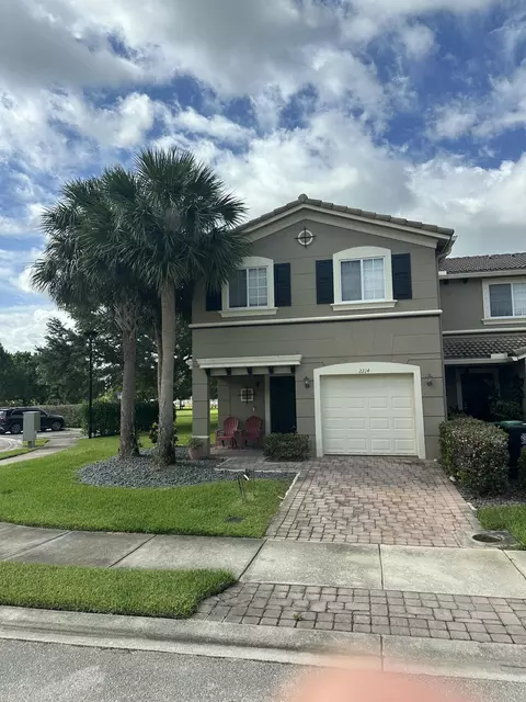 2214 SW Marshfield Ct, Port Saint Lucie, FL 34953