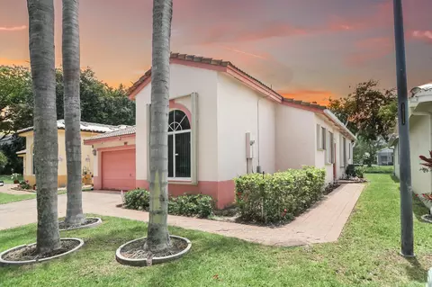 5006 Heron Ct, Coconut Creek, FL 33073