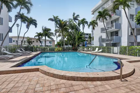 1801 S Treasure Dr #415, North Bay Village, FL 33141
